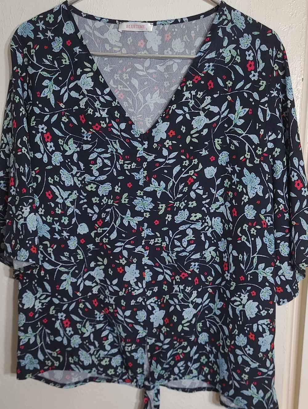 Bluetime Navy V-Neck Floral Tie-Hem Blouse